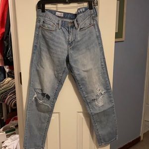 🌸4 for $20🌸Gap Sexy Boyfriend jeans size 28